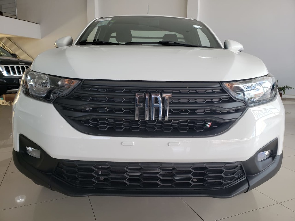 FIAT STRADA 1.3 FIREFLY FLEX FREEDOM CS MANUAL FIAT STRADA 1.3 FIREFLY FLEX FREEDOM CS MANUAL