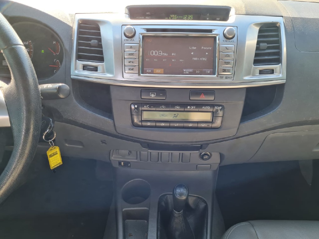 TOYOTA HILUX 2.7 SRV 4X4 CD 16V FLEX 4P AUTOMATICO TOYOTA HILUX 2.7 SRV 4X4 CD 16V FLEX 4P AUTOMATICO