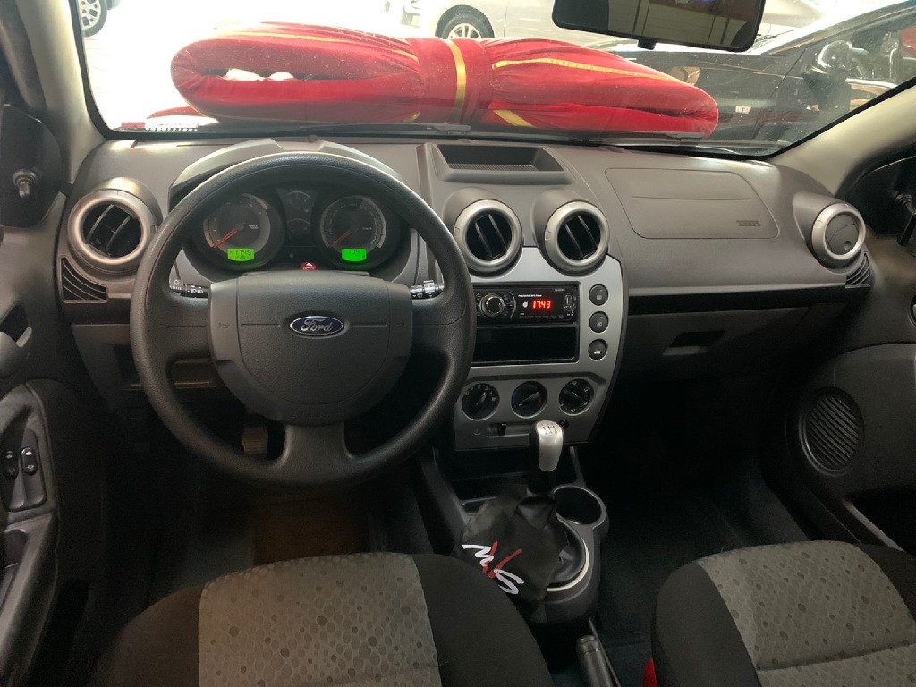 FORD FIESTA 1.6 ROCAM SE PLUS 8V FLEX 4P MANUAL FORD FIESTA 1.6 ROCAM SE PLUS 8V FLEX 4P MANUAL