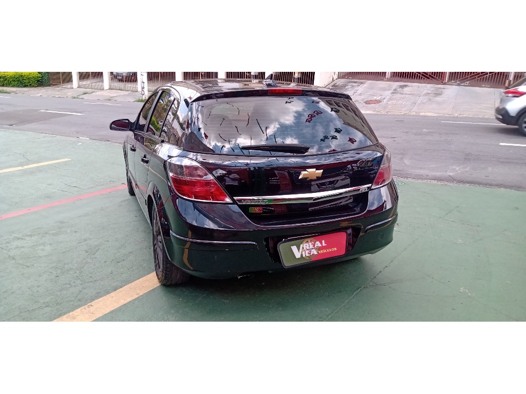 CHEVROLET VECTRA 2.0 SFI GT HATCH 8V FLEX 4P MANUAL CHEVROLET VECTRA 2.0 SFI GT HATCH 8V FLEX 4P MANUAL