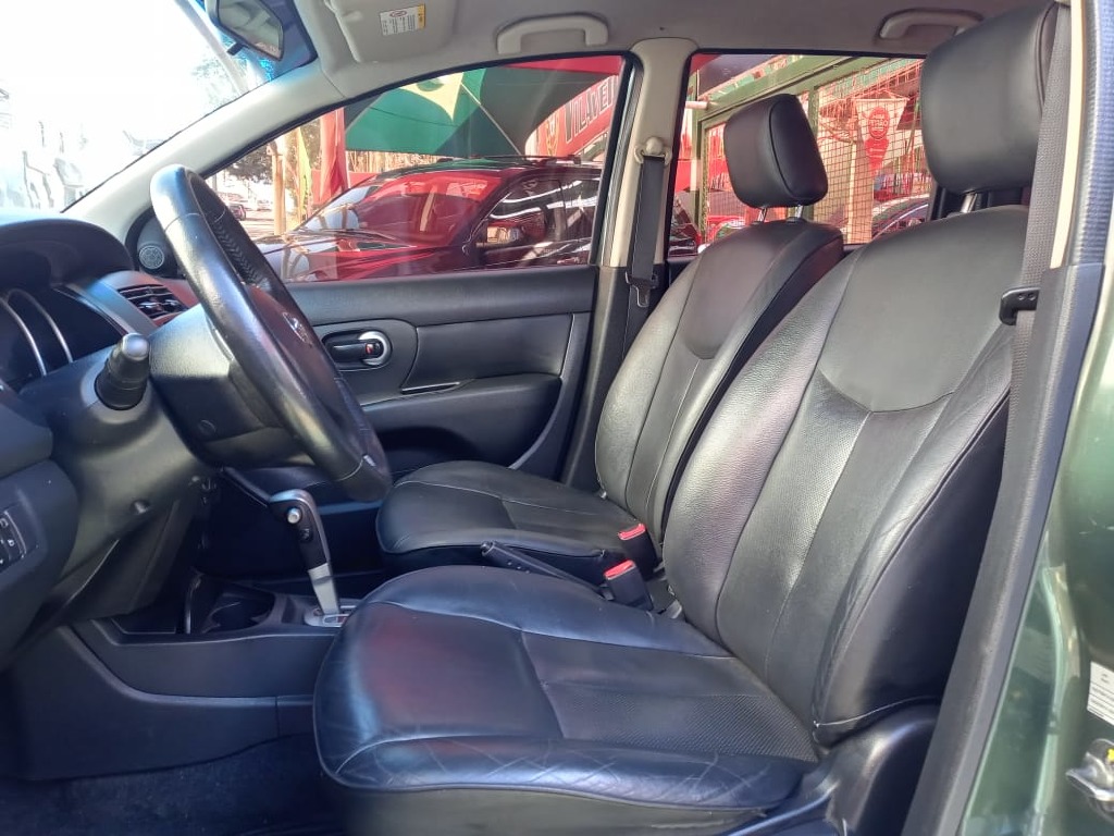 NISSAN LIVINA 1.8 SL X-GEAR 16V FLEX 4P AUTOMATICO NISSAN LIVINA 1.8 SL X-GEAR 16V FLEX 4P AUTOMATICO