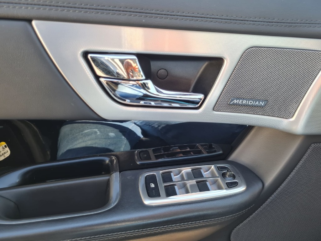 JAGUAR XF 2.0 PREMIUM LUXURY TURBOCHARGED GASOLINA 4P AUTOMATICO JAGUAR XF 2.0 PREMIUM LUXURY TURBOCHARGED GASOLINA 4P AUTOMATICO
