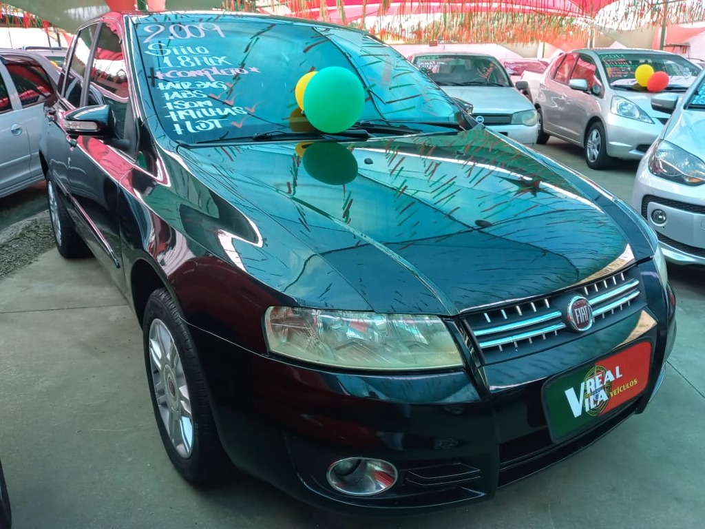 FIAT STILO 1.8 MPI 8V FLEX 4P AUTOMATIZADO FIAT STILO 1.8 MPI 8V FLEX 4P AUTOMATIZADO