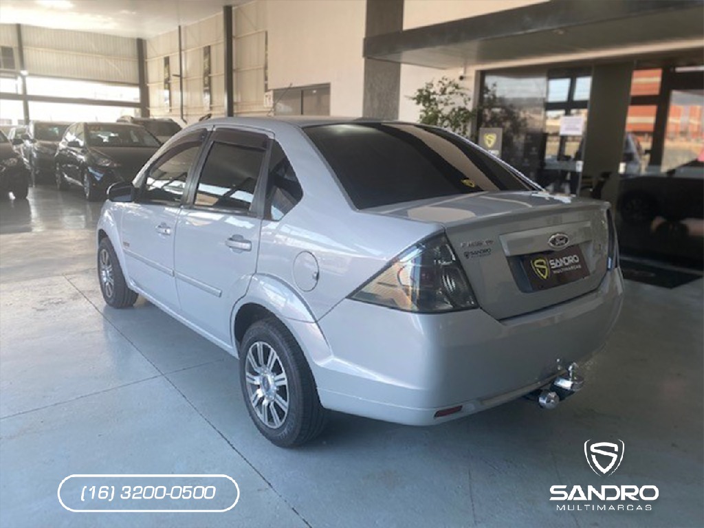 FORD FIESTA 1.6 MPI SEDAN 8V FLEX 4P MANUAL FORD FIESTA 1.6 MPI SEDAN 8V FLEX 4P MANUAL