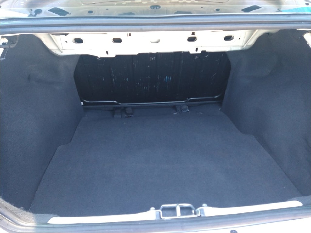 FIAT SIENA 1.4 MPI EL 8V FLEX 4P MANUAL FIAT SIENA 1.4 MPI EL 8V FLEX 4P MANUAL