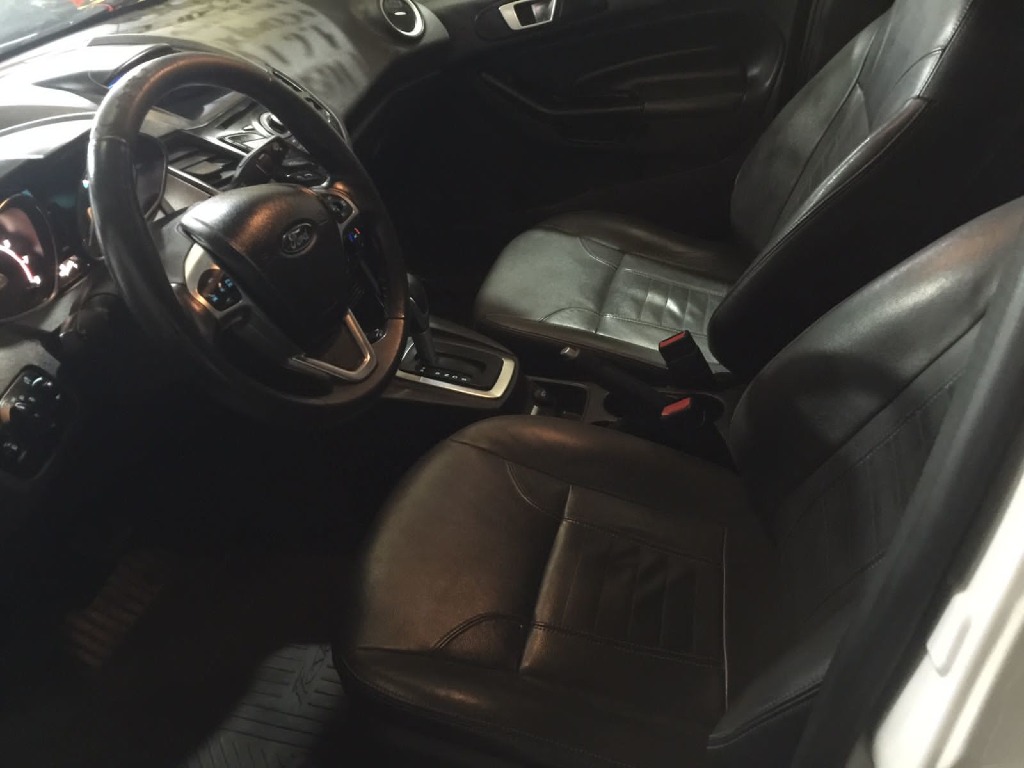 FORD FIESTA 1.6 TITANIUM HATCH 16V FLEX 4P POWERSHIFT FORD FIESTA 1.6 TITANIUM HATCH 16V FLEX 4P POWERSHIFT
