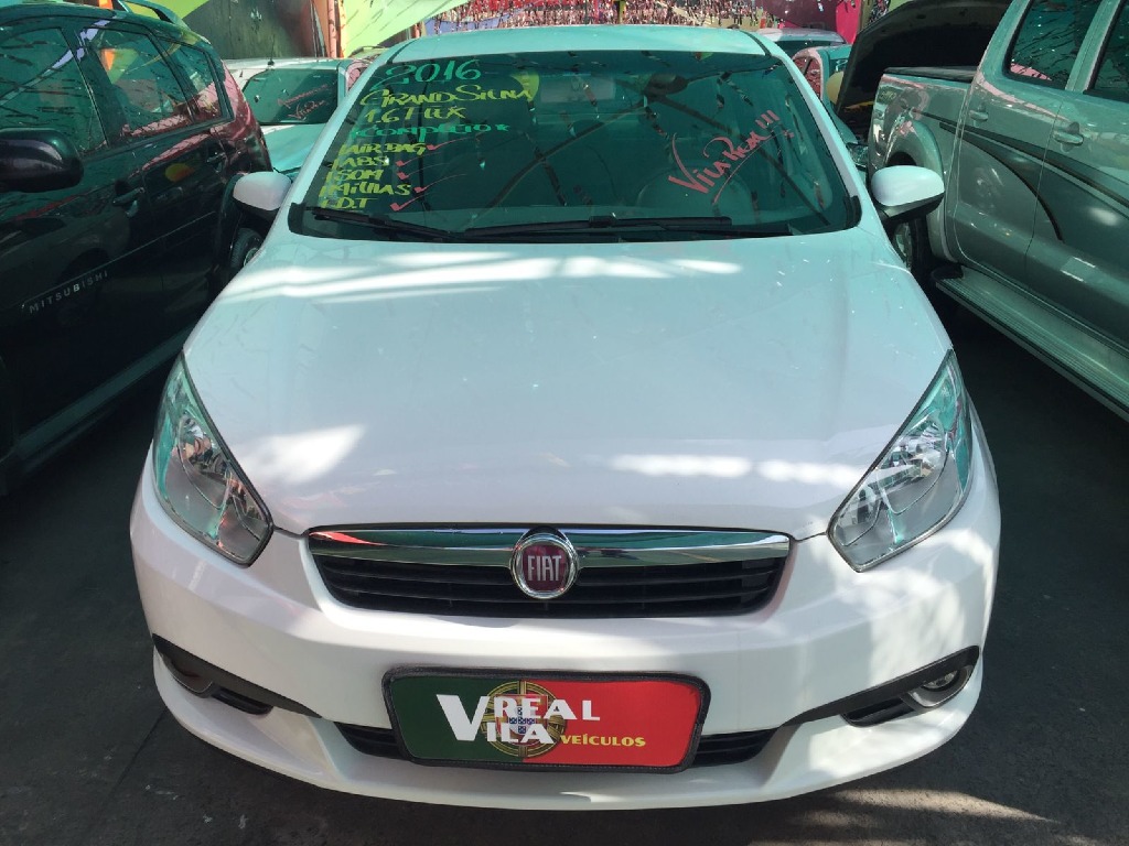 FIAT GRAND SIENA 1.6 MPI ESSENCE 16V FLEX 4P MANUAL FIAT GRAND SIENA 1.6 MPI ESSENCE 16V FLEX 4P MANUAL