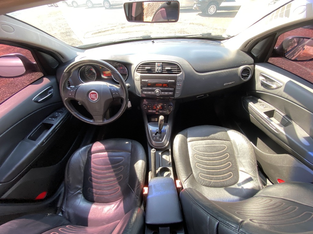 FIAT BRAVO 1.8 ABSOLUTE 16V FLEX 4P AUTOMATIZADO FIAT BRAVO 1.8 ABSOLUTE 16V FLEX 4P AUTOMATIZADO