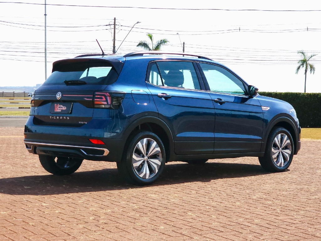 VOLKSWAGEN T-CROSS 1.0 200 TSI TOTAL FLEX COMFORTLINE AUTOMATICO