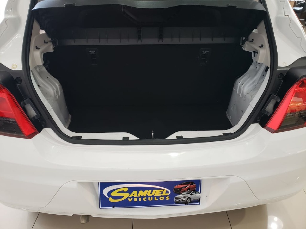 CHEVROLET ONIX 1.0 MPFI JOY 8V FLEX 4P MANUAL CHEVROLET ONIX 1.0 MPFI JOY 8V FLEX 4P MANUAL