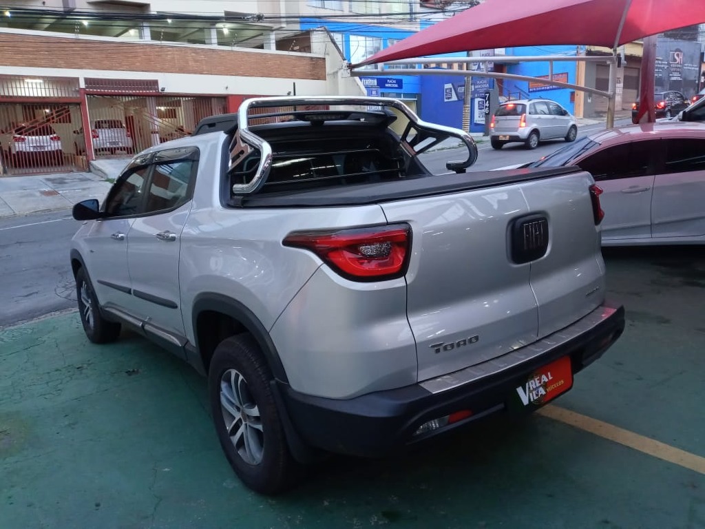 FIAT TORO 2.0 16V TURBO DIESEL FREEDOM 4WD MANUAL FIAT TORO 2.0 16V TURBO DIESEL FREEDOM 4WD MANUAL