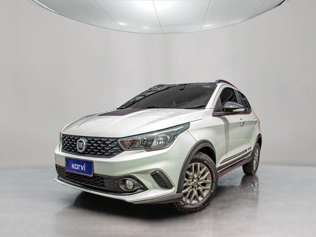 Carros seminovos FIAT ARGO 1.3 FIREFLY FLEX TREKKING MANUAL